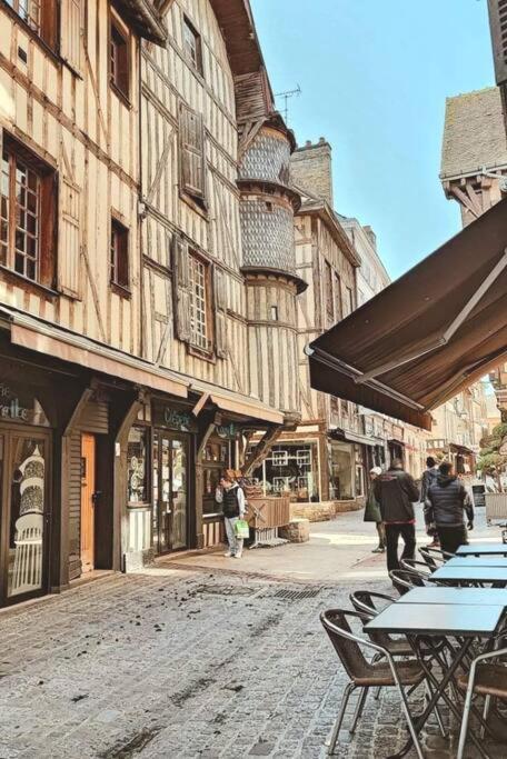 La Maison Des Delices Dosches Exterior foto